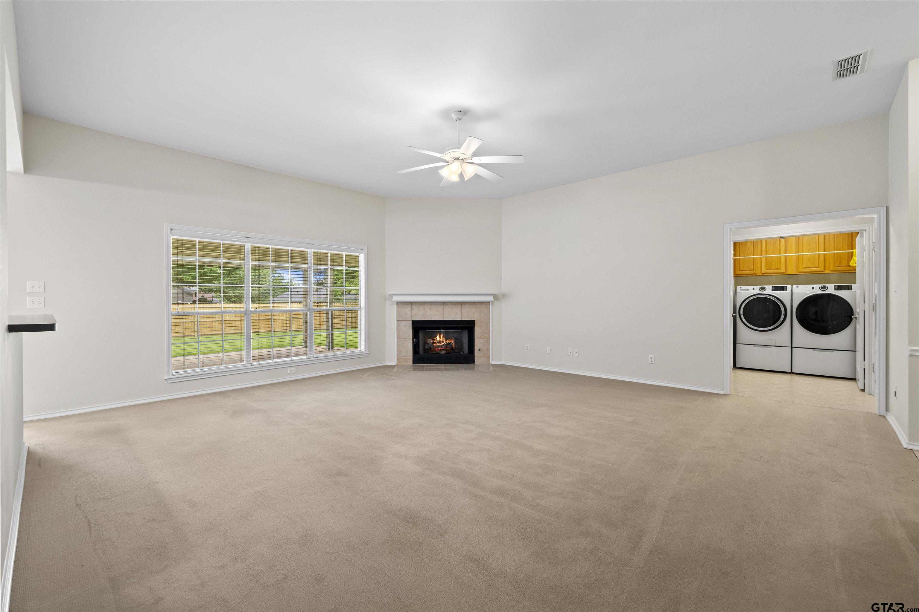 1807 Onyx Cove