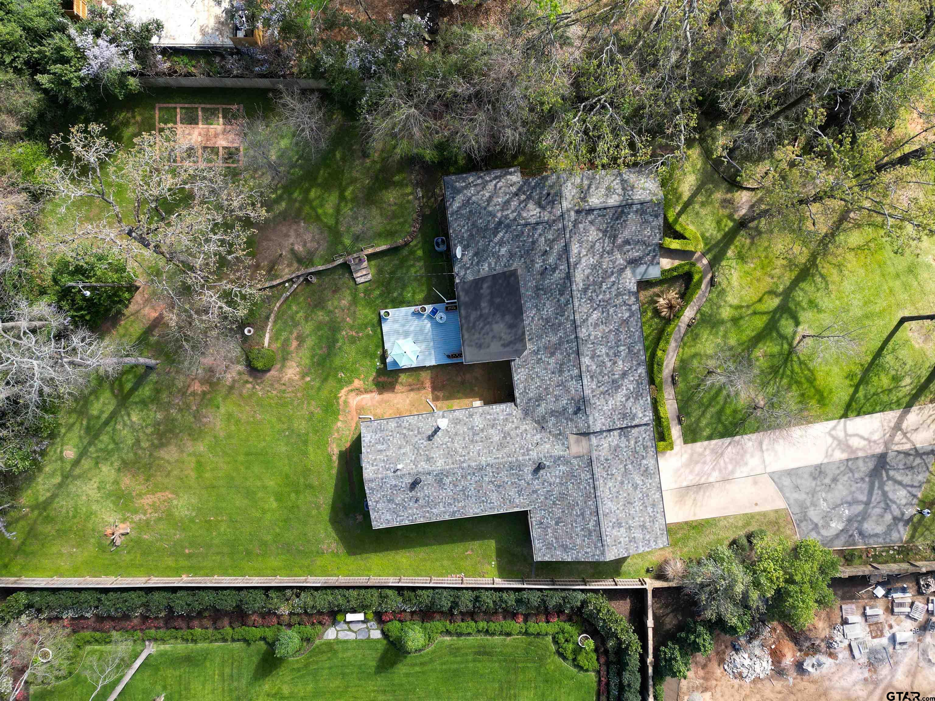 2115 Old Jacksonville Rd.