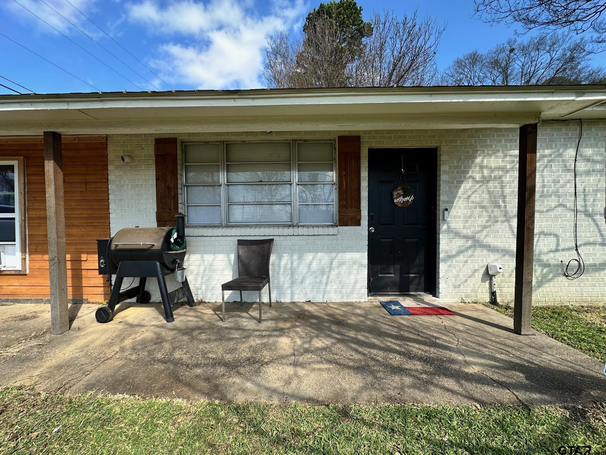 2601 E George Richey Rd