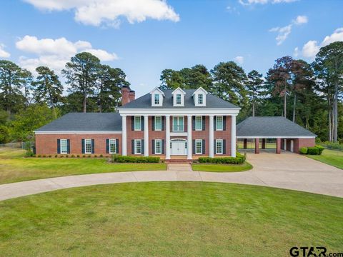 216 Pitts Avenue Marshall TX 75672
