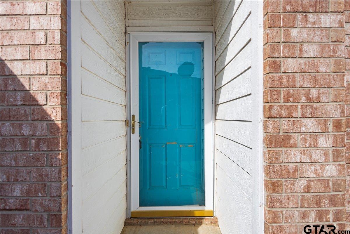 1112 Woodlands Park Drive