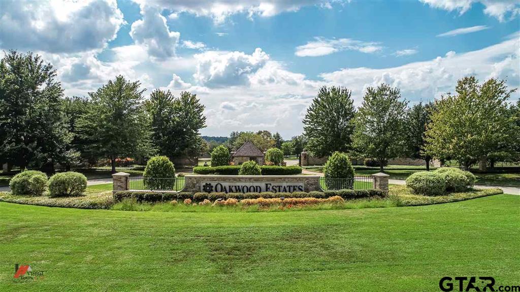 301 Creekside Drive