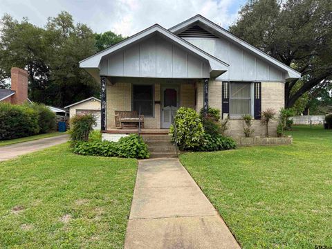 1005 Deaton Jacksonville TX 75766