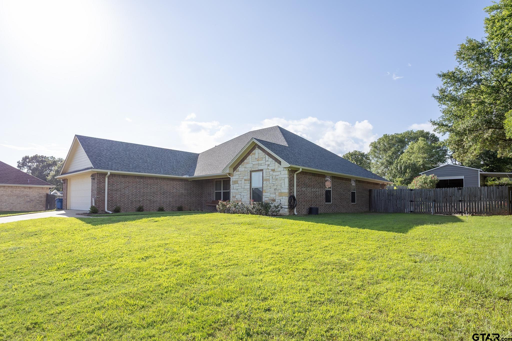 702 Jaxon Drive