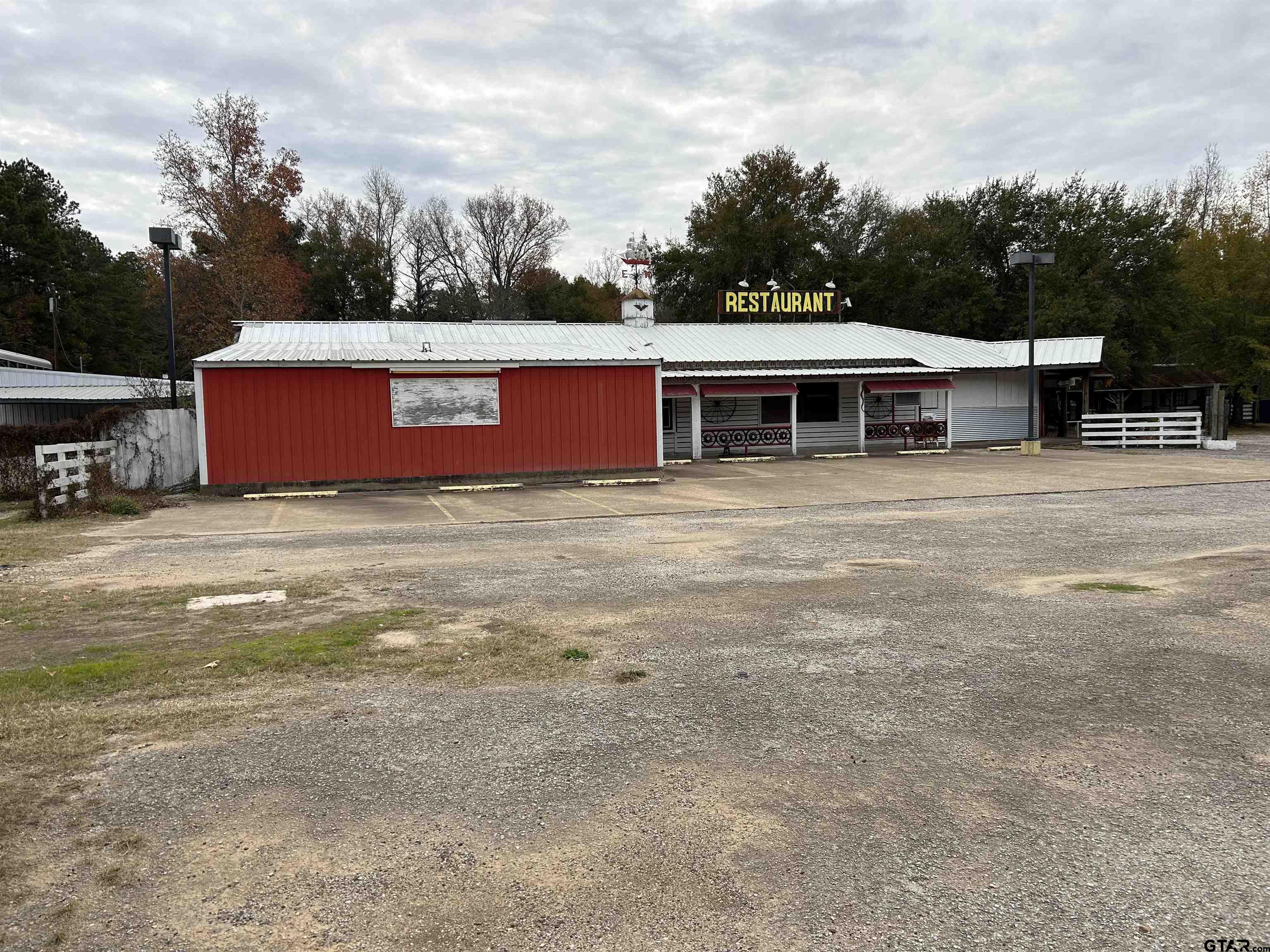 7469 S US Hwy 79