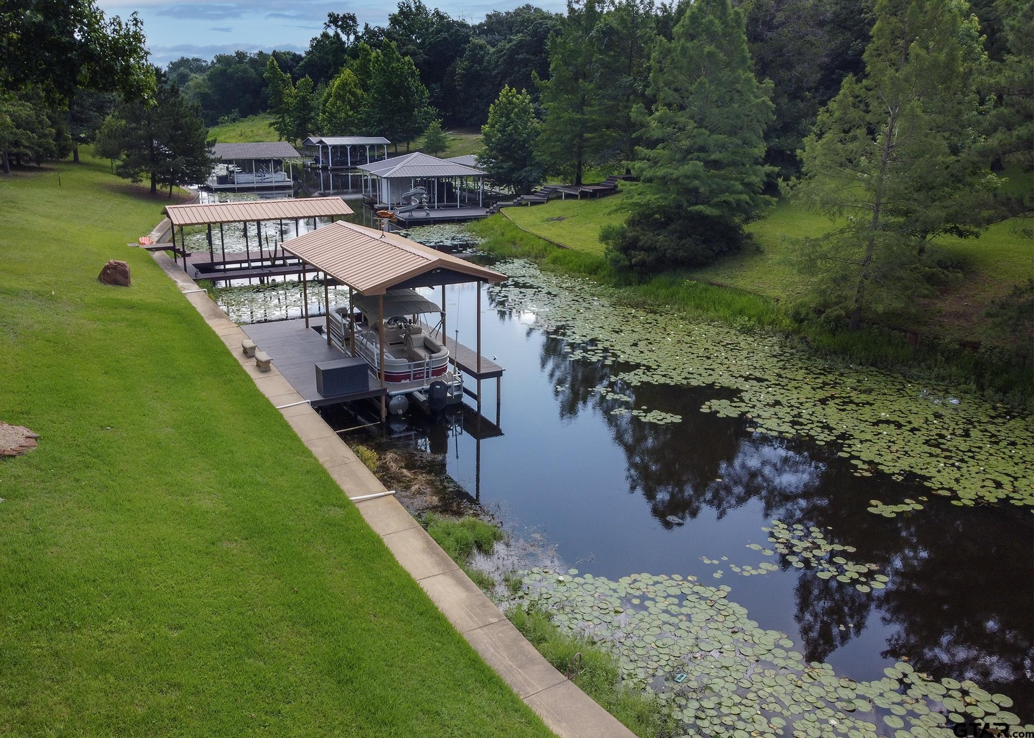 5200 Bayshore Dr.