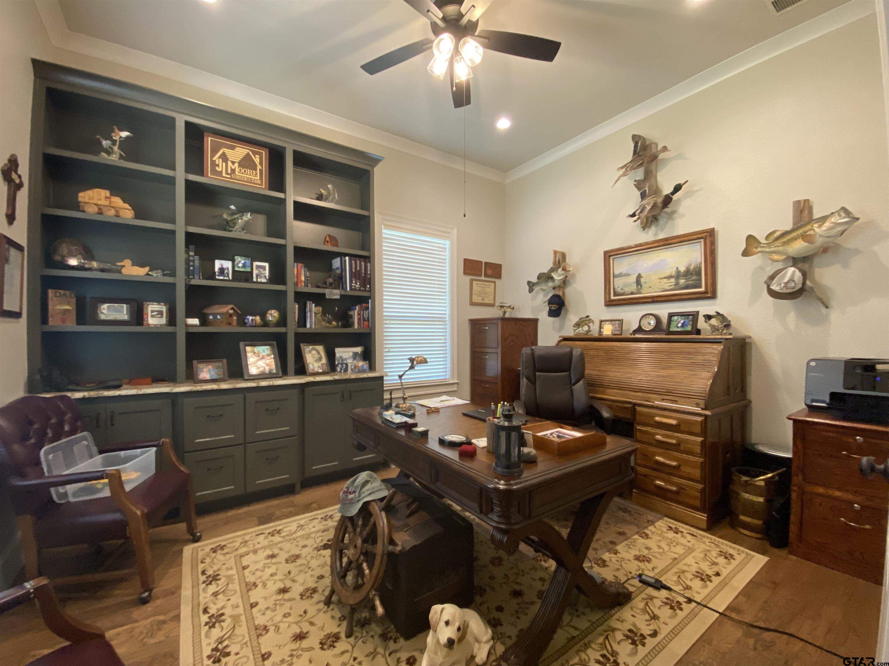 22245 Mallards Cove Ct