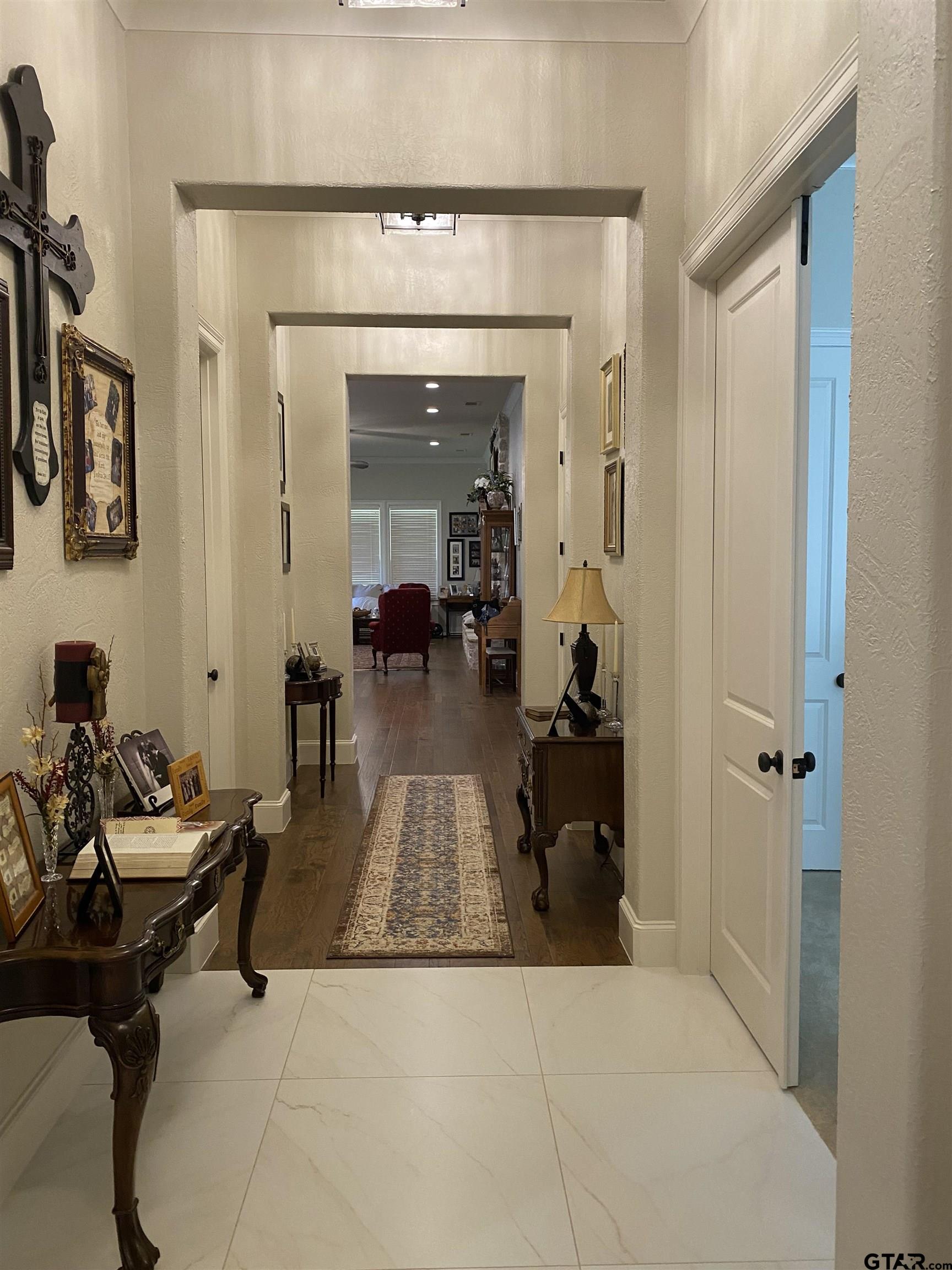 22245 Mallards Cove Ct