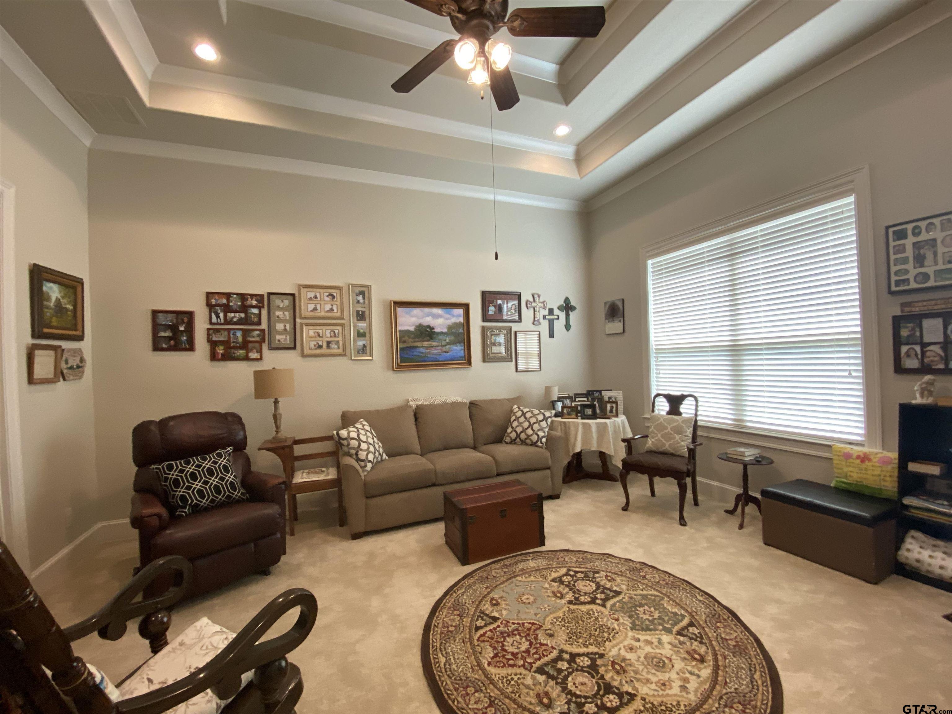 22245 Mallards Cove Ct