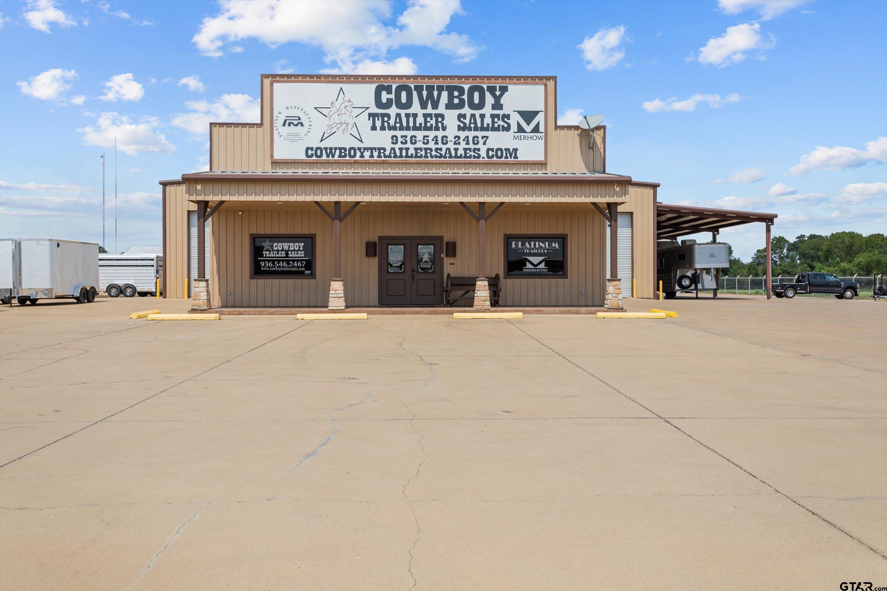1530 E Loop 304
