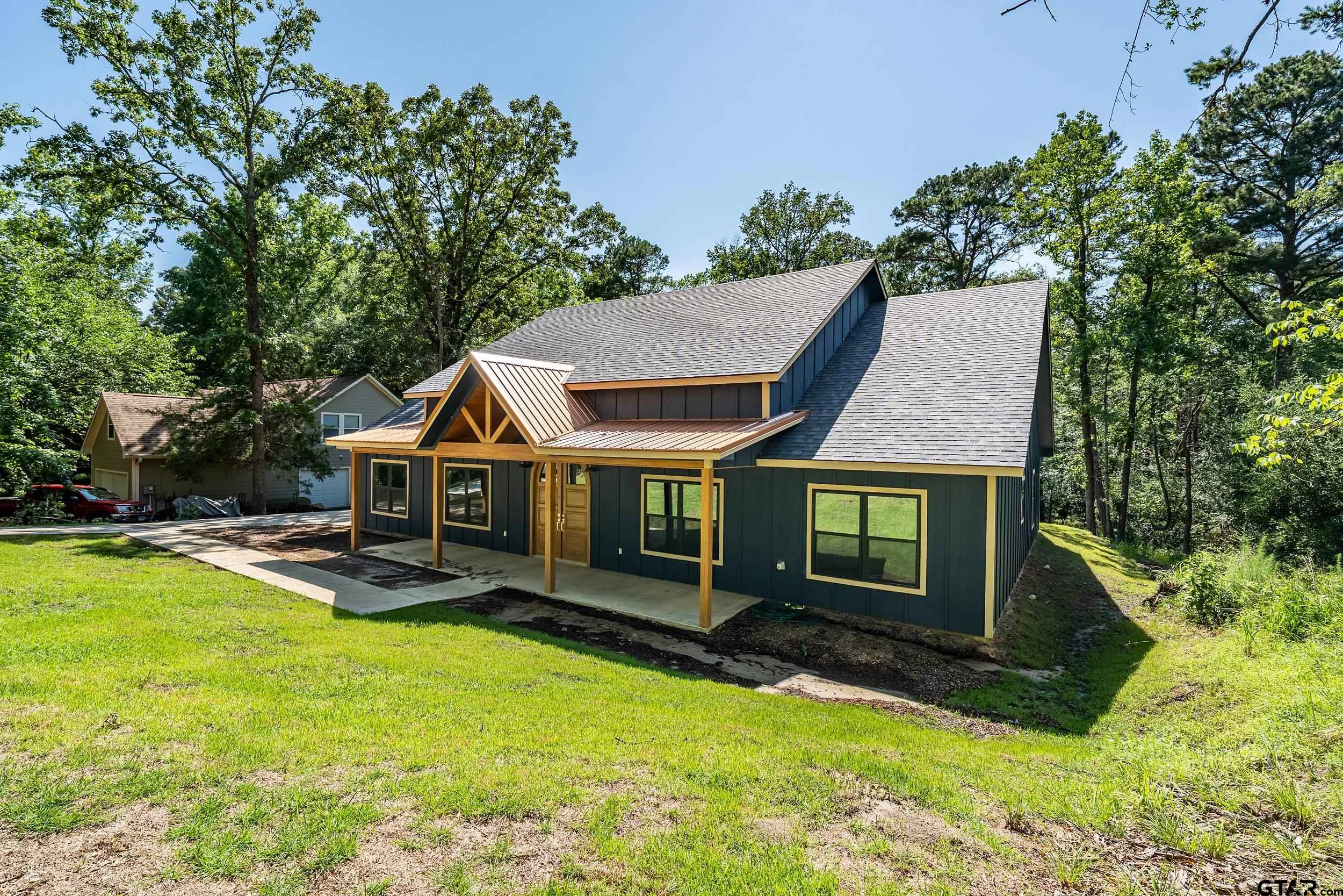 2133 E HOLLY TRAIL