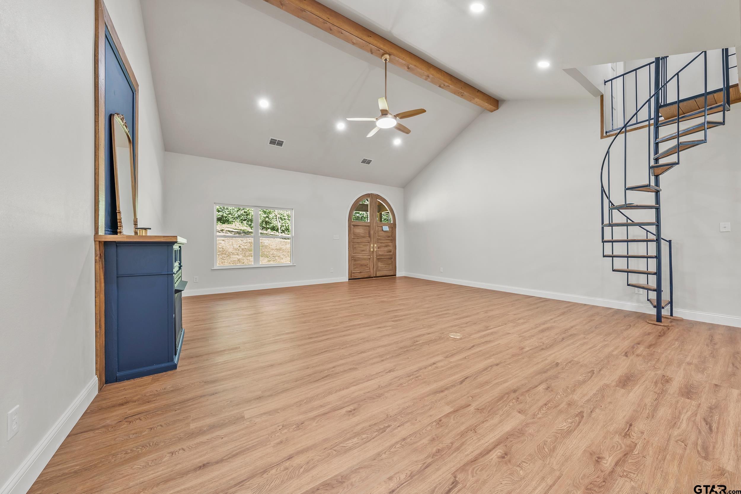 2133 E HOLLY TRAIL