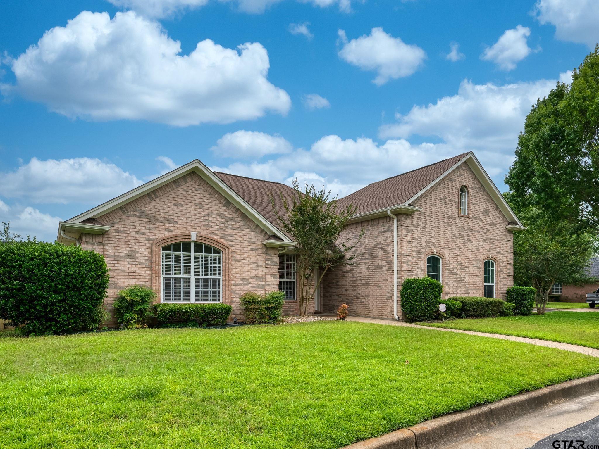 5722 Gloucester Dr.