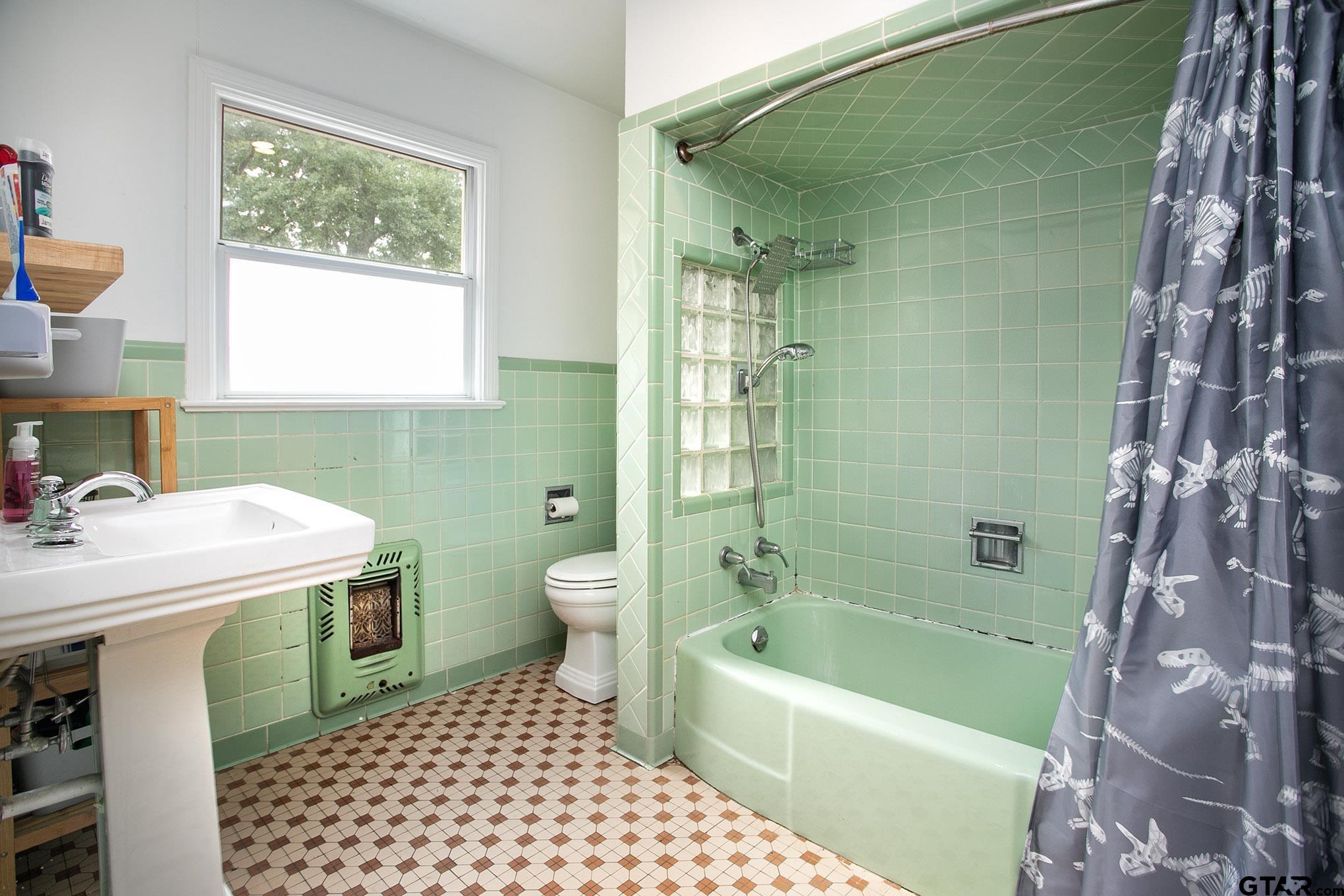 2414 S Martin St