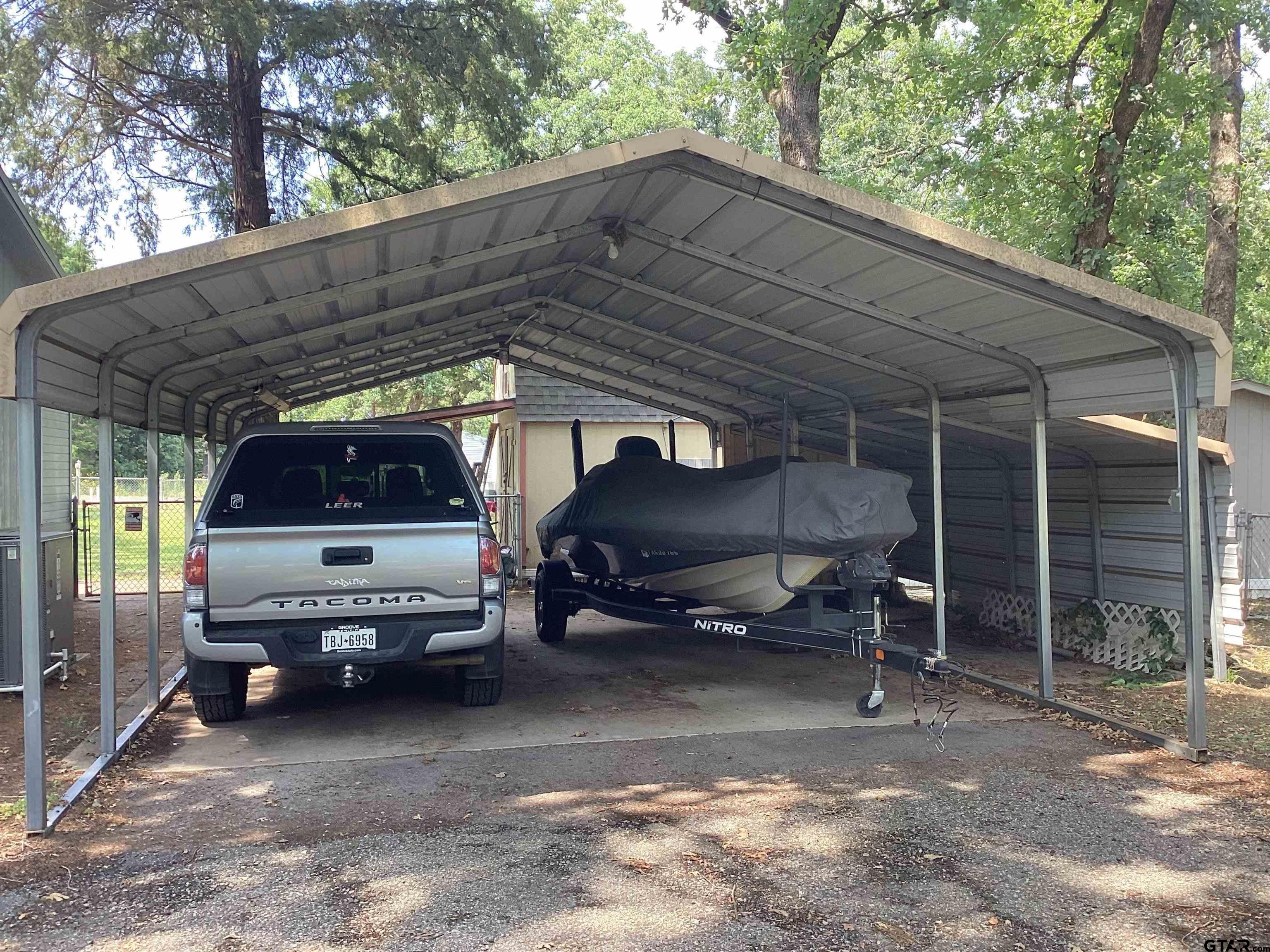 131 E Cedar Lane