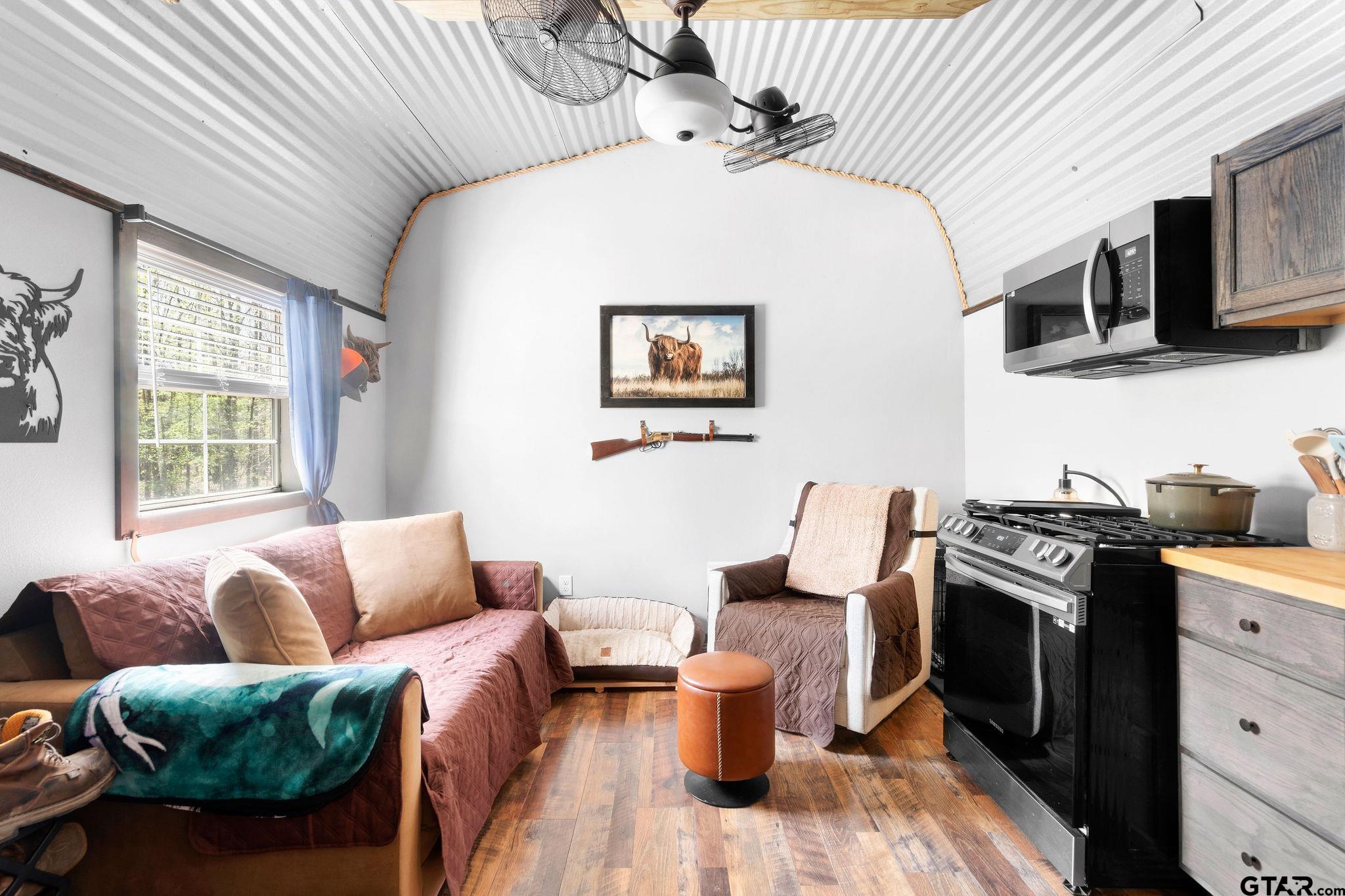 6256 County Road 1915