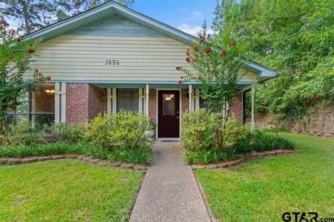 1656 Pineview Ln Hideaway TX 75771