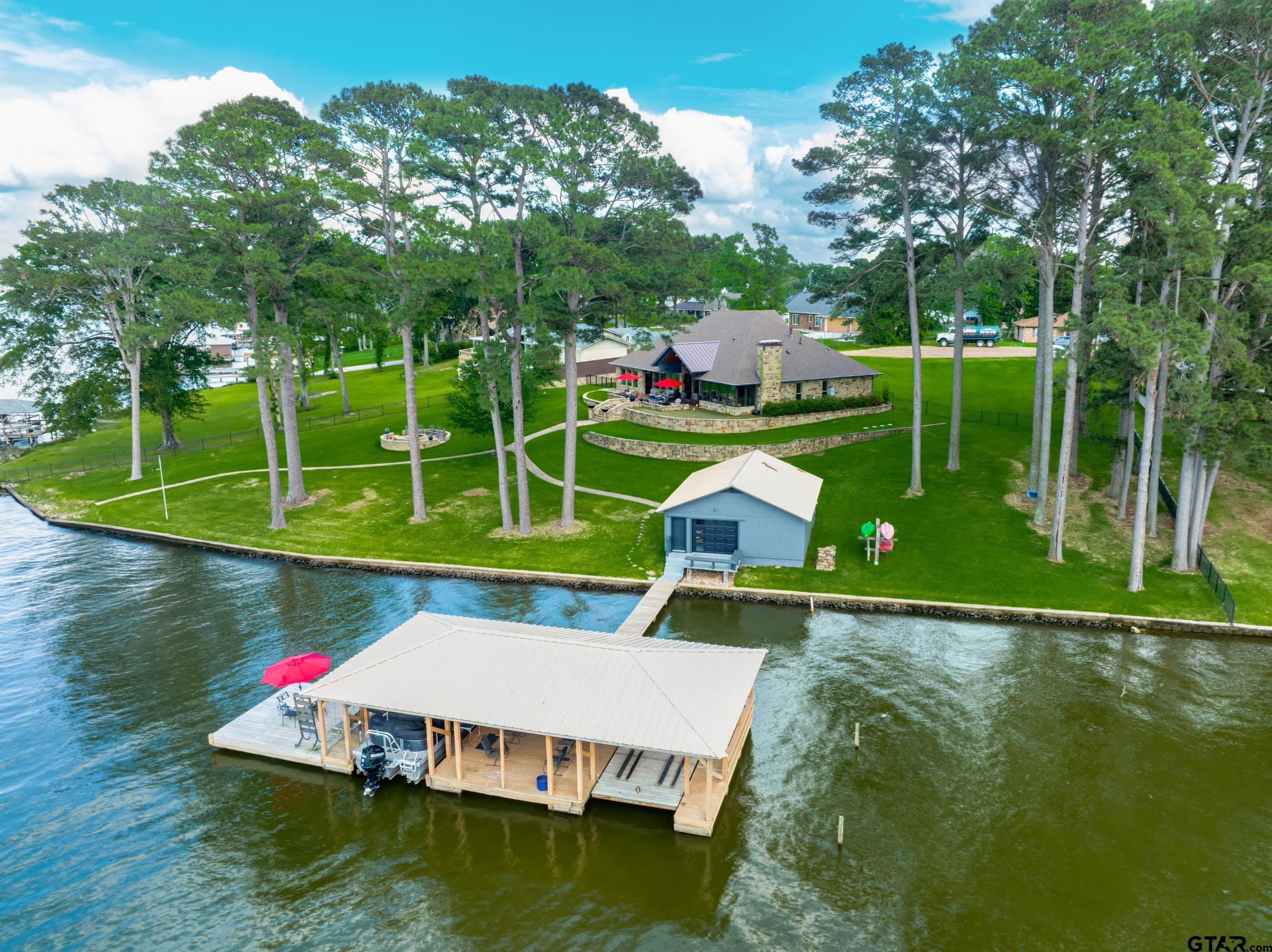 122 Angelina Dr