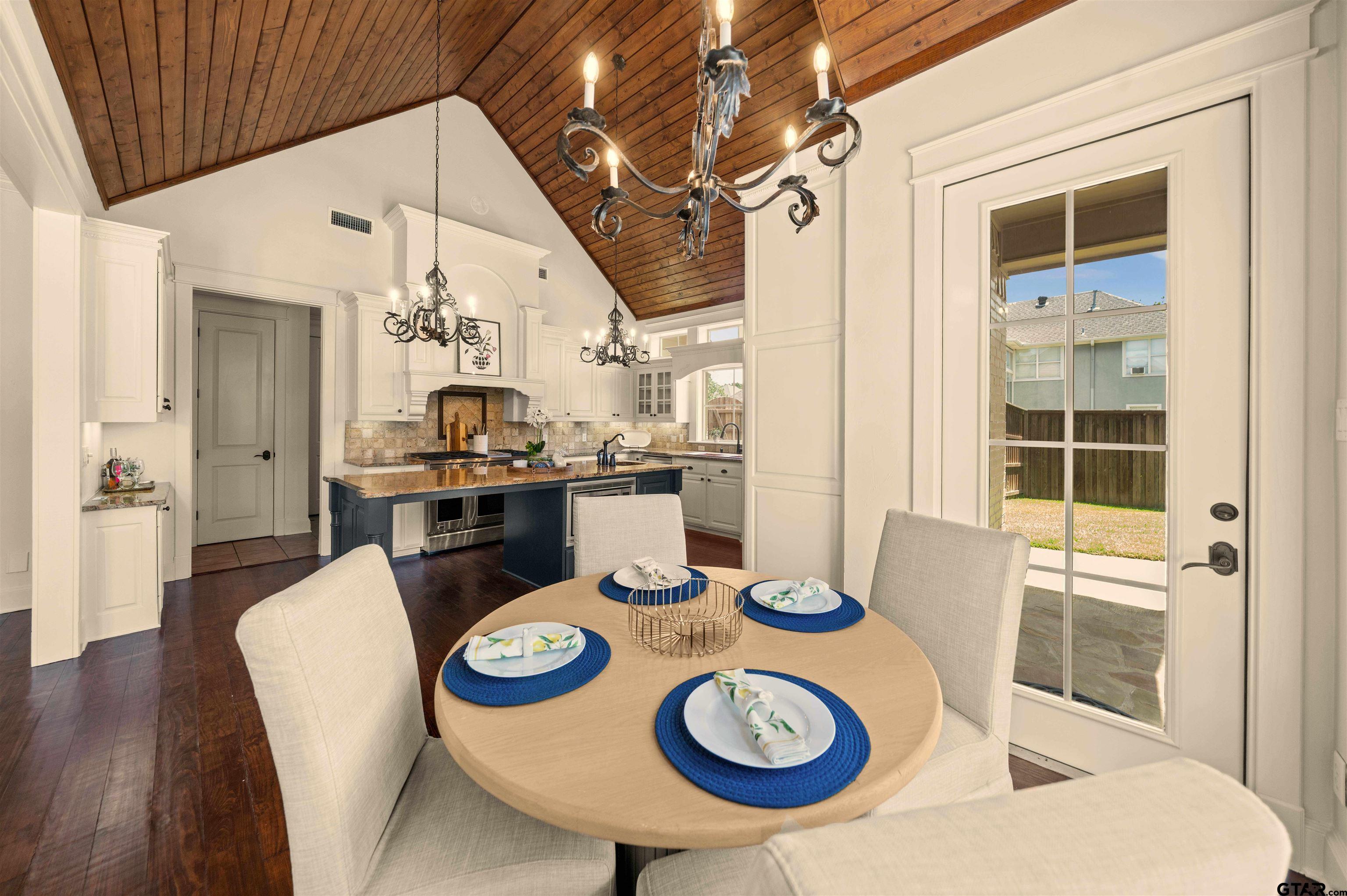 2305 Woodlands Dr.
