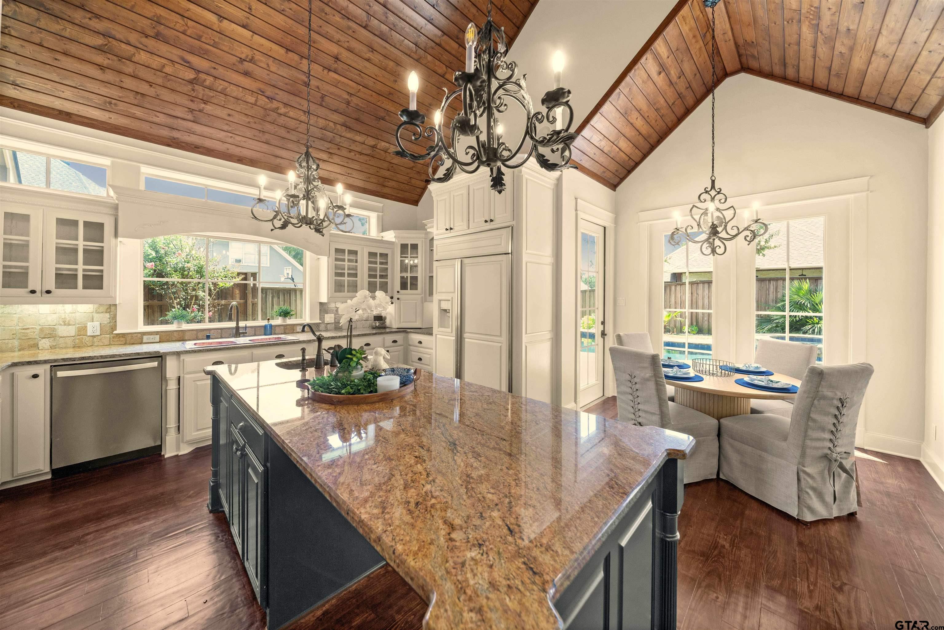 2305 Woodlands Dr.