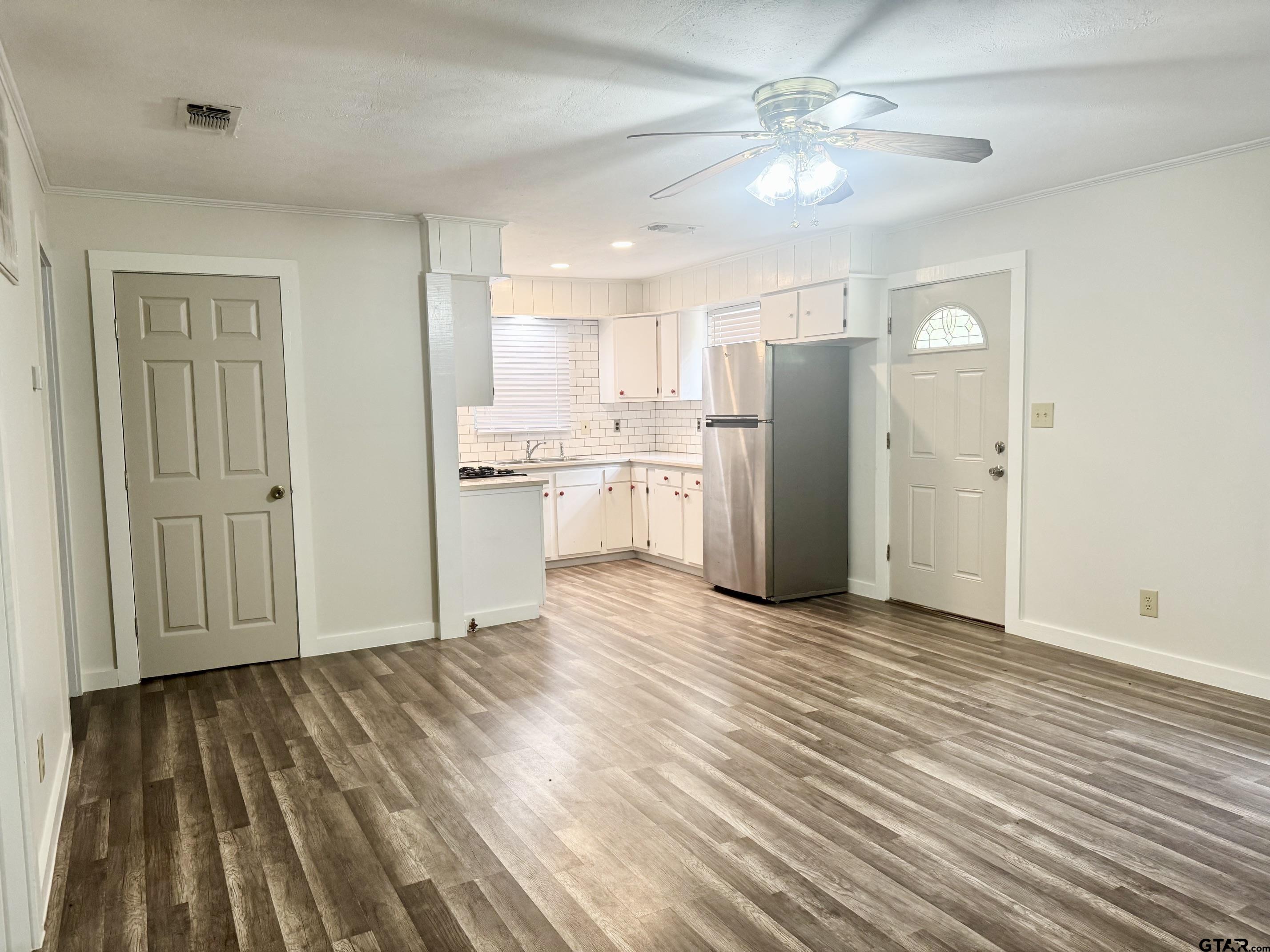 225 Tram Road
