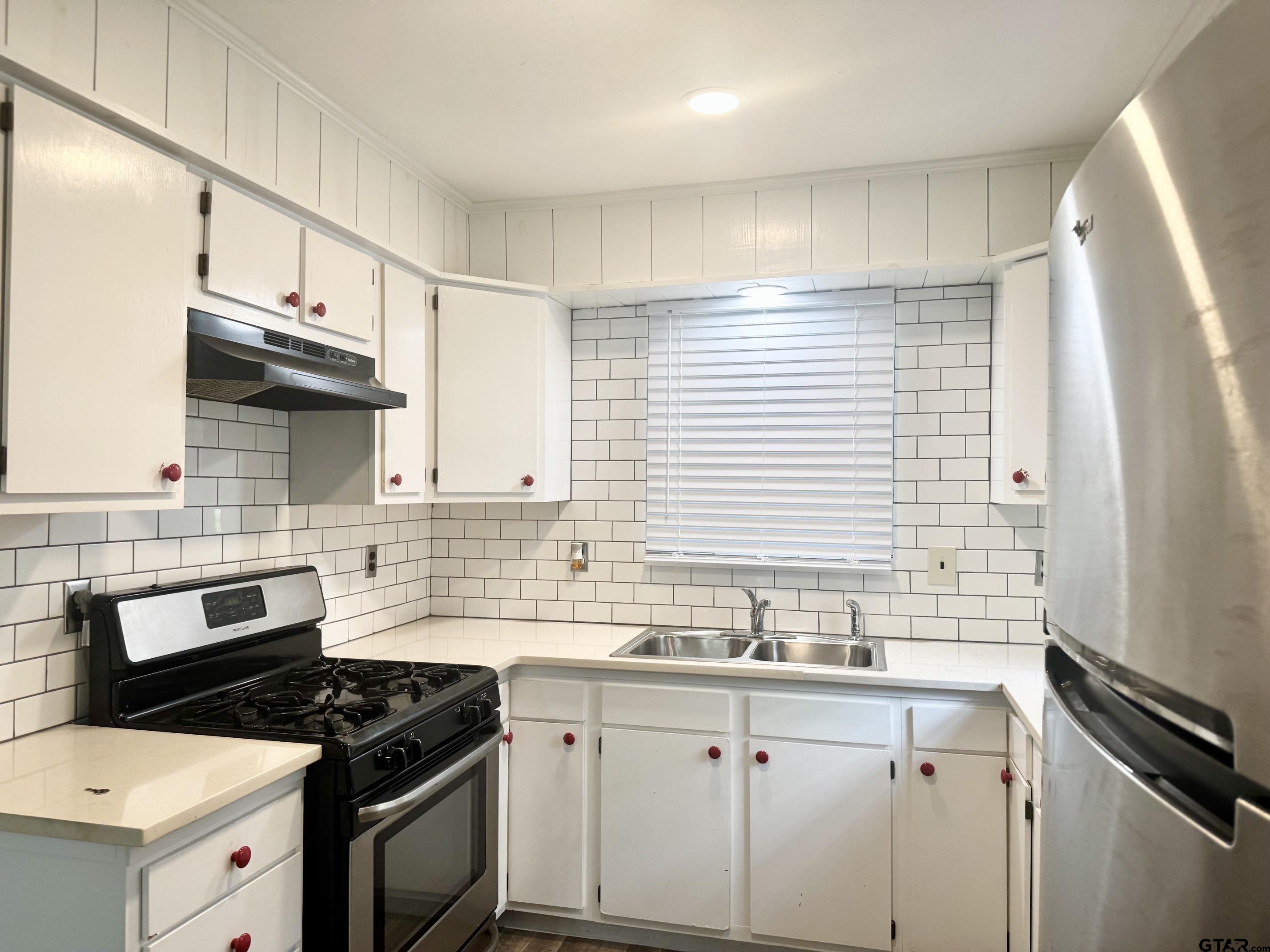 225 Tram Road