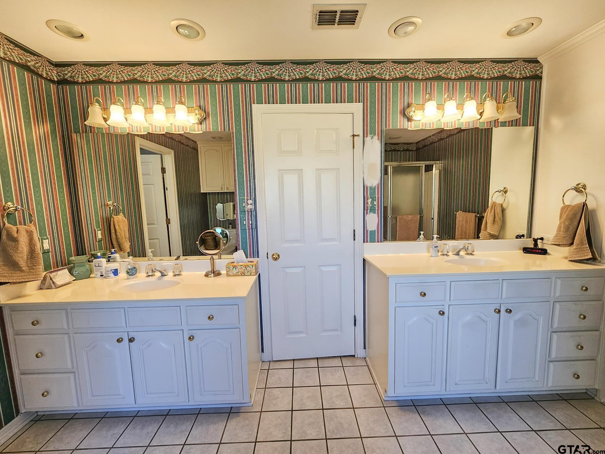 2001 Ventureview Dr.