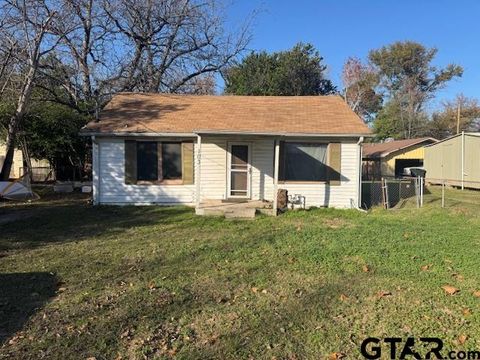 103 Mallory St. Lindale TX 75771