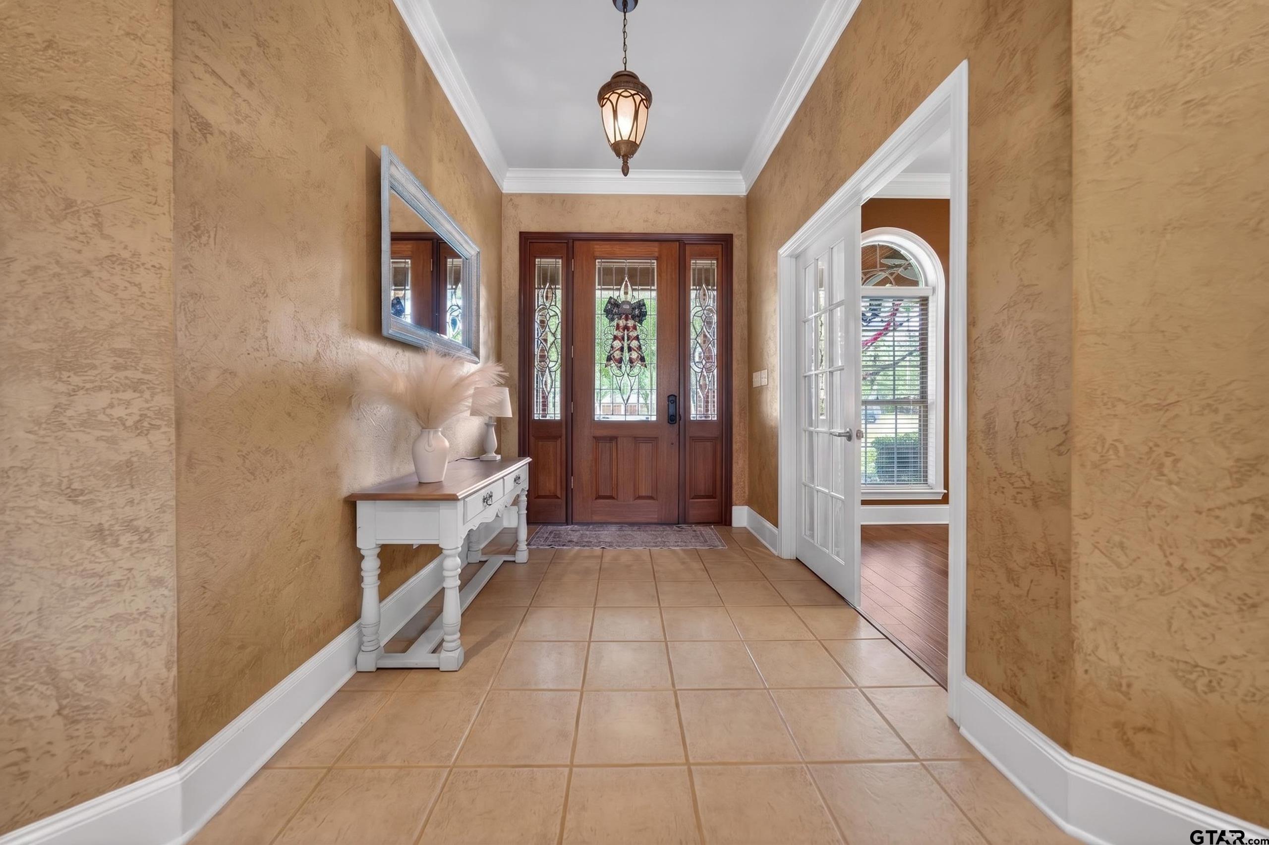 13051 Winding Oak