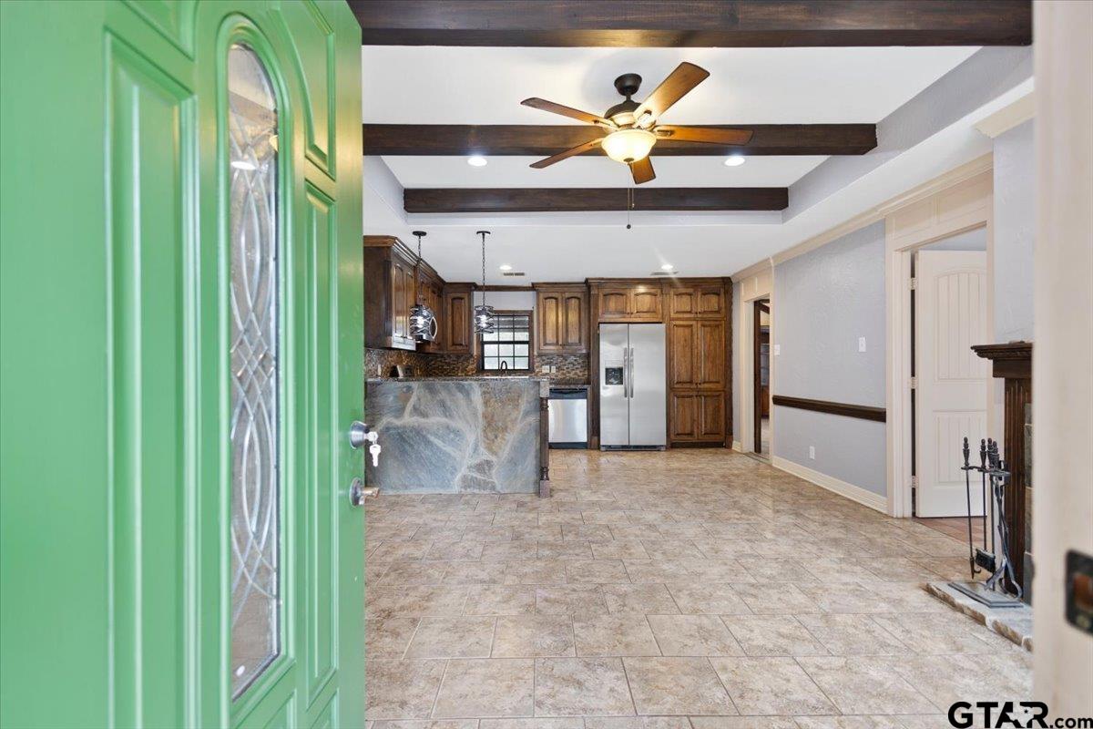 14733 County Road 384