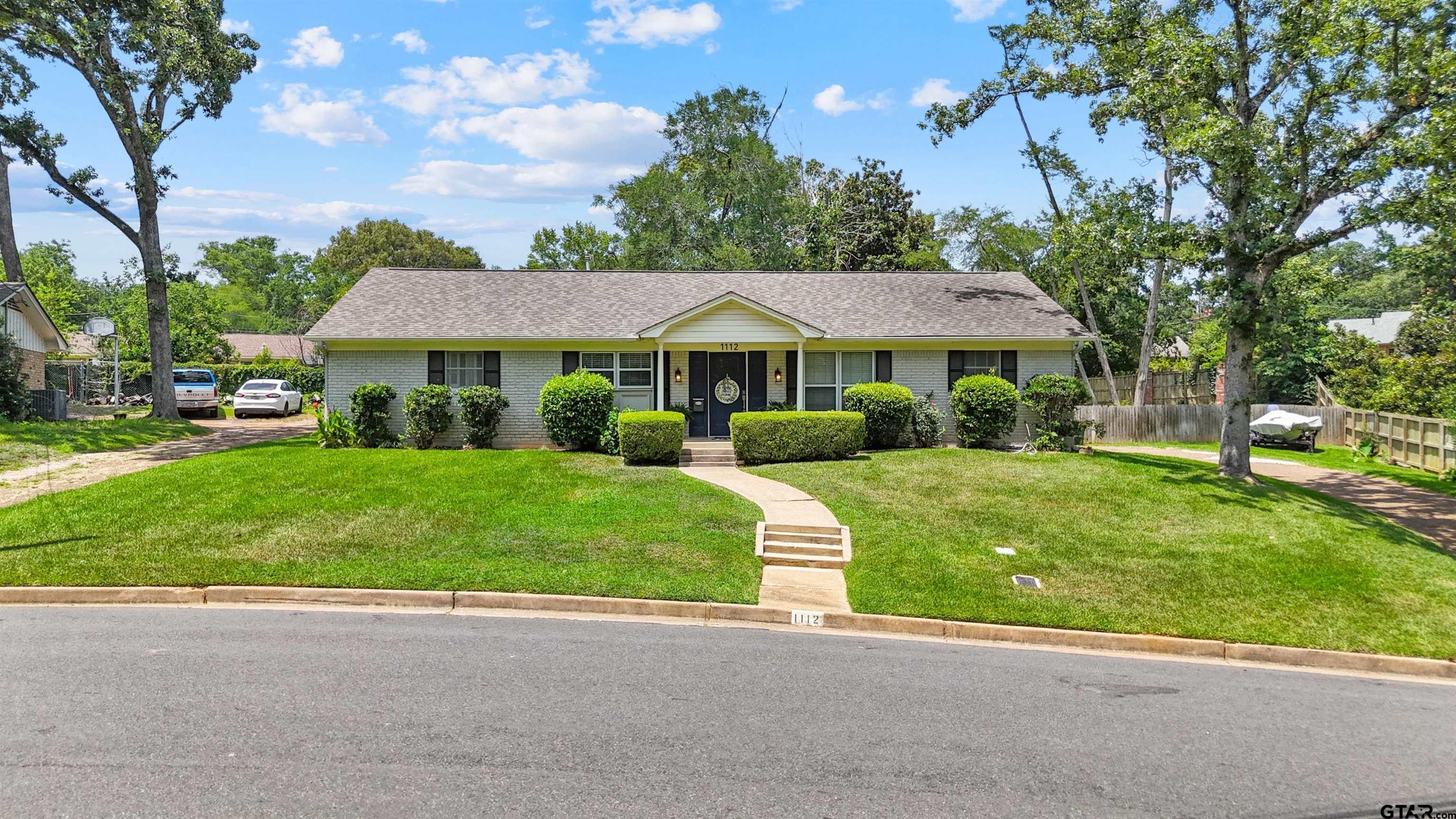 1112 Pollard Dr.