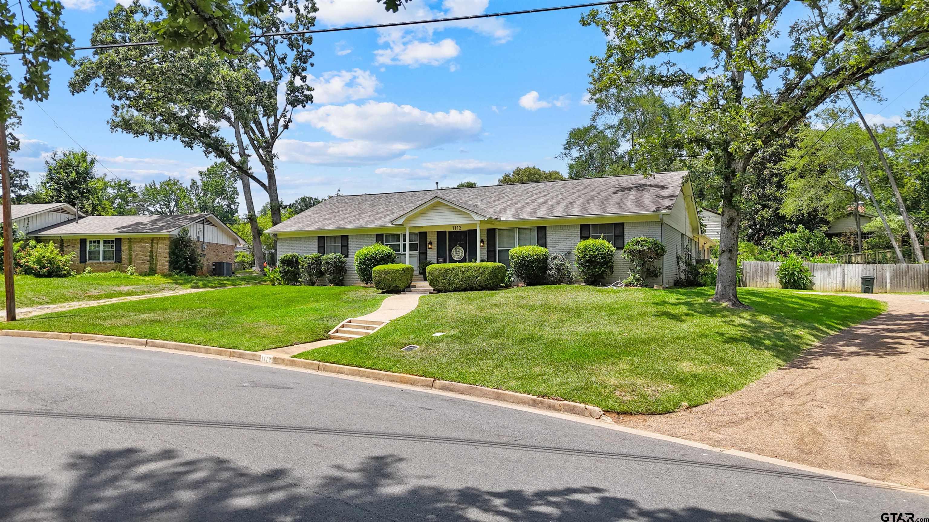 1112 Pollard Dr.
