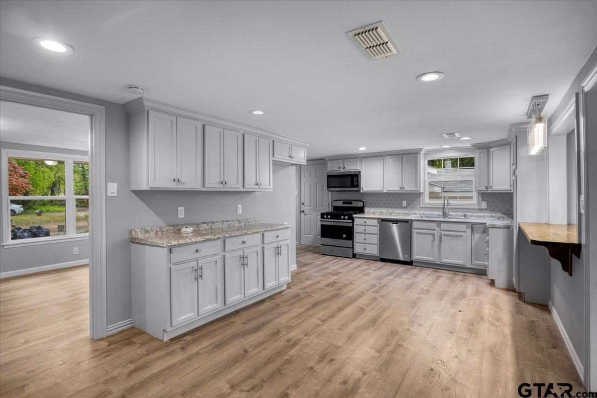 3230 Erma St.