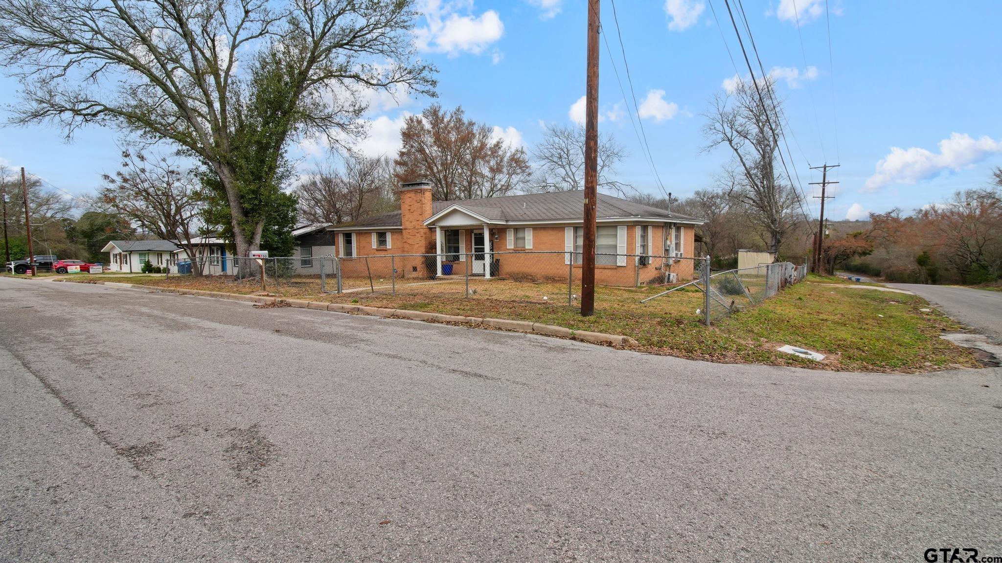 700 Powderhorn Drive