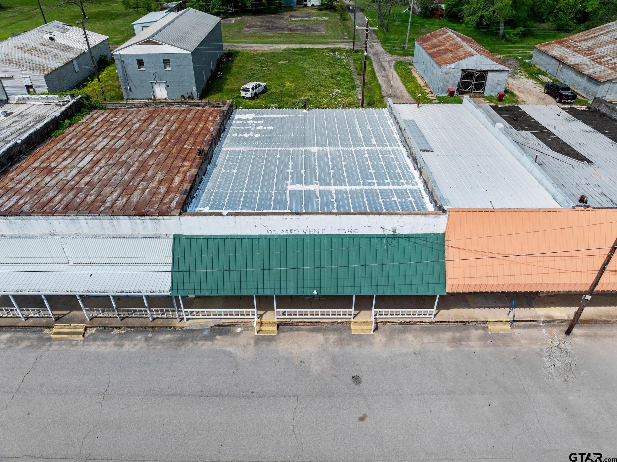 205 Main St