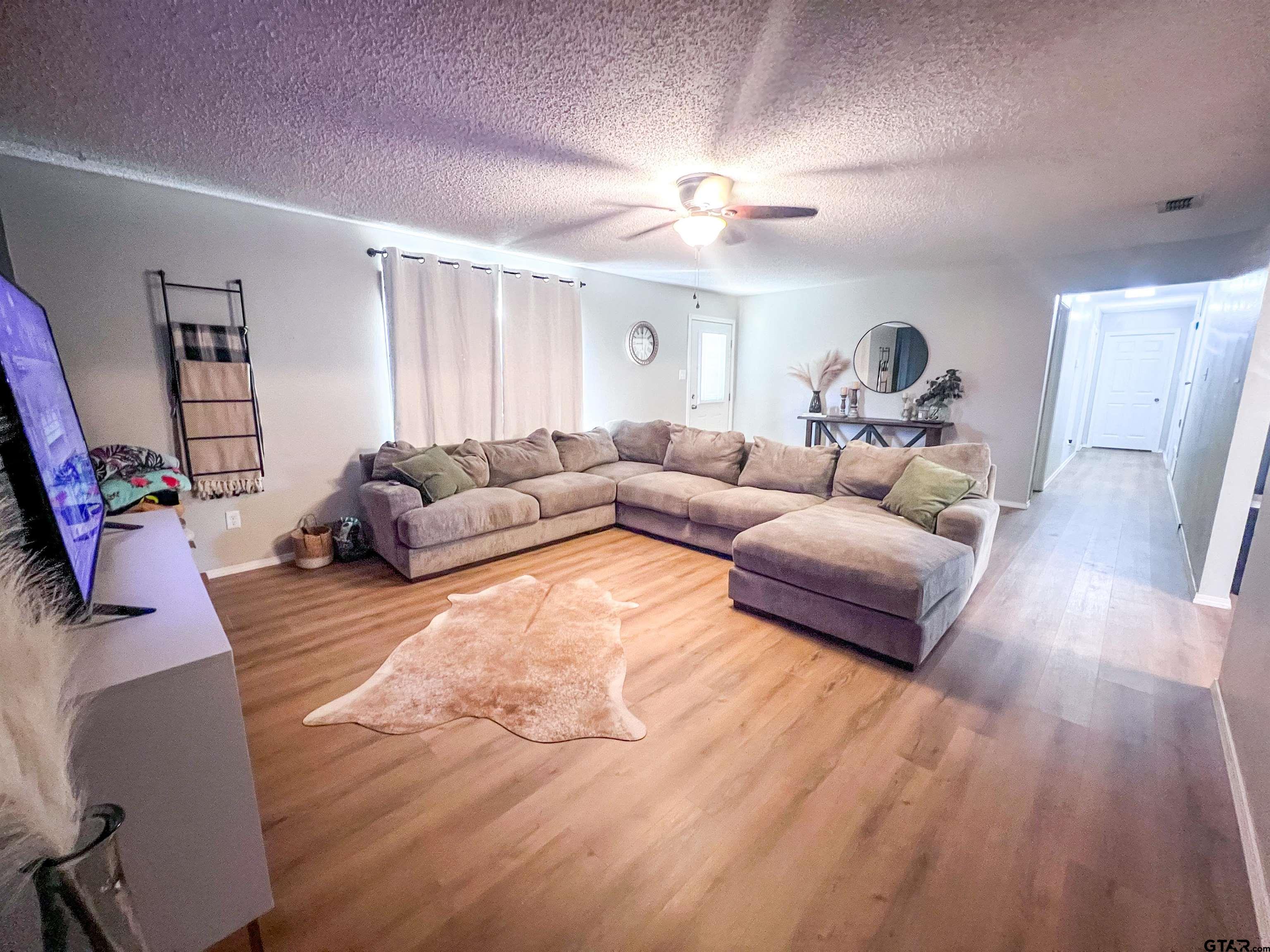 1399 County Road 2400