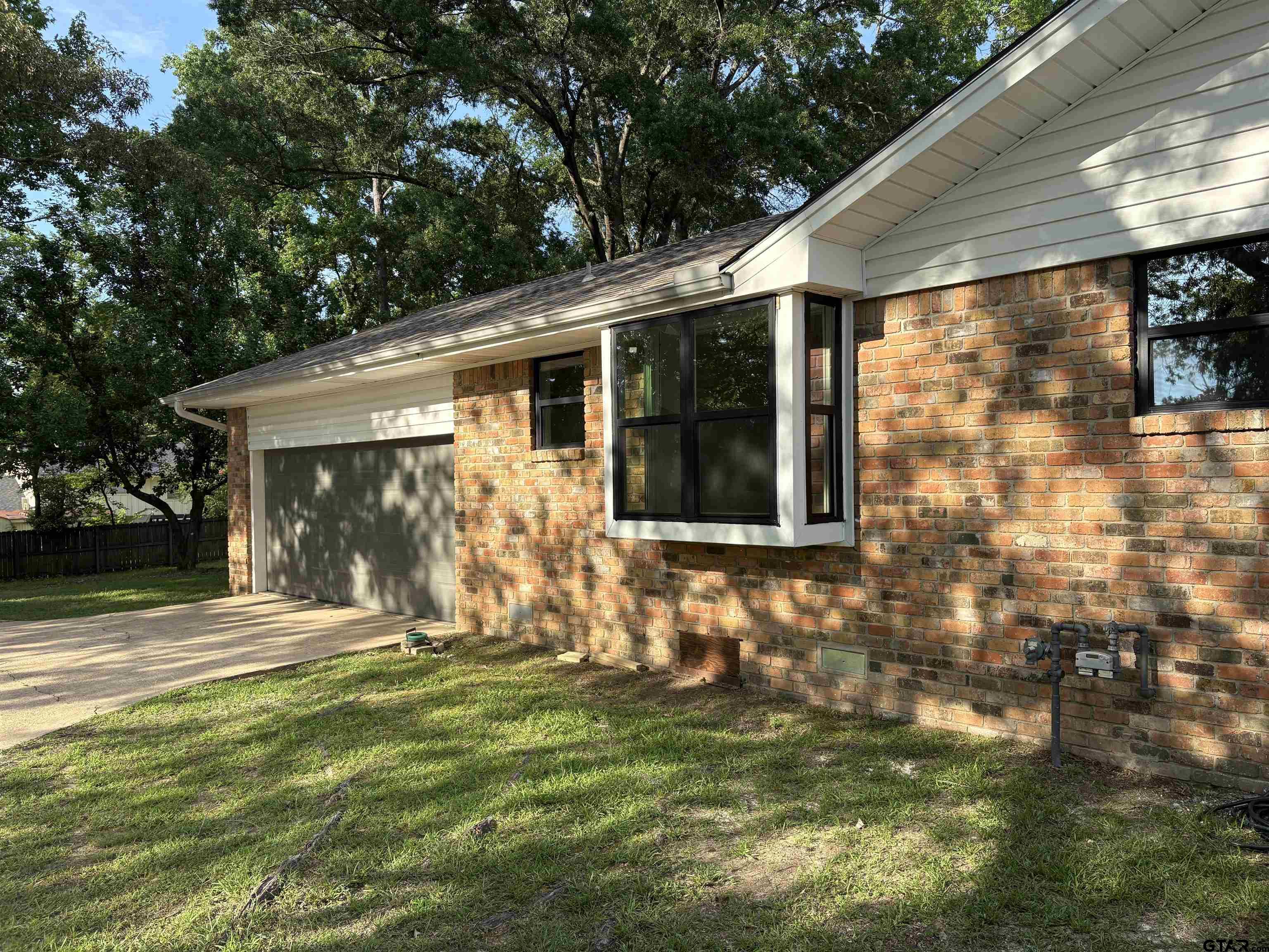 515 Dogwood Ln