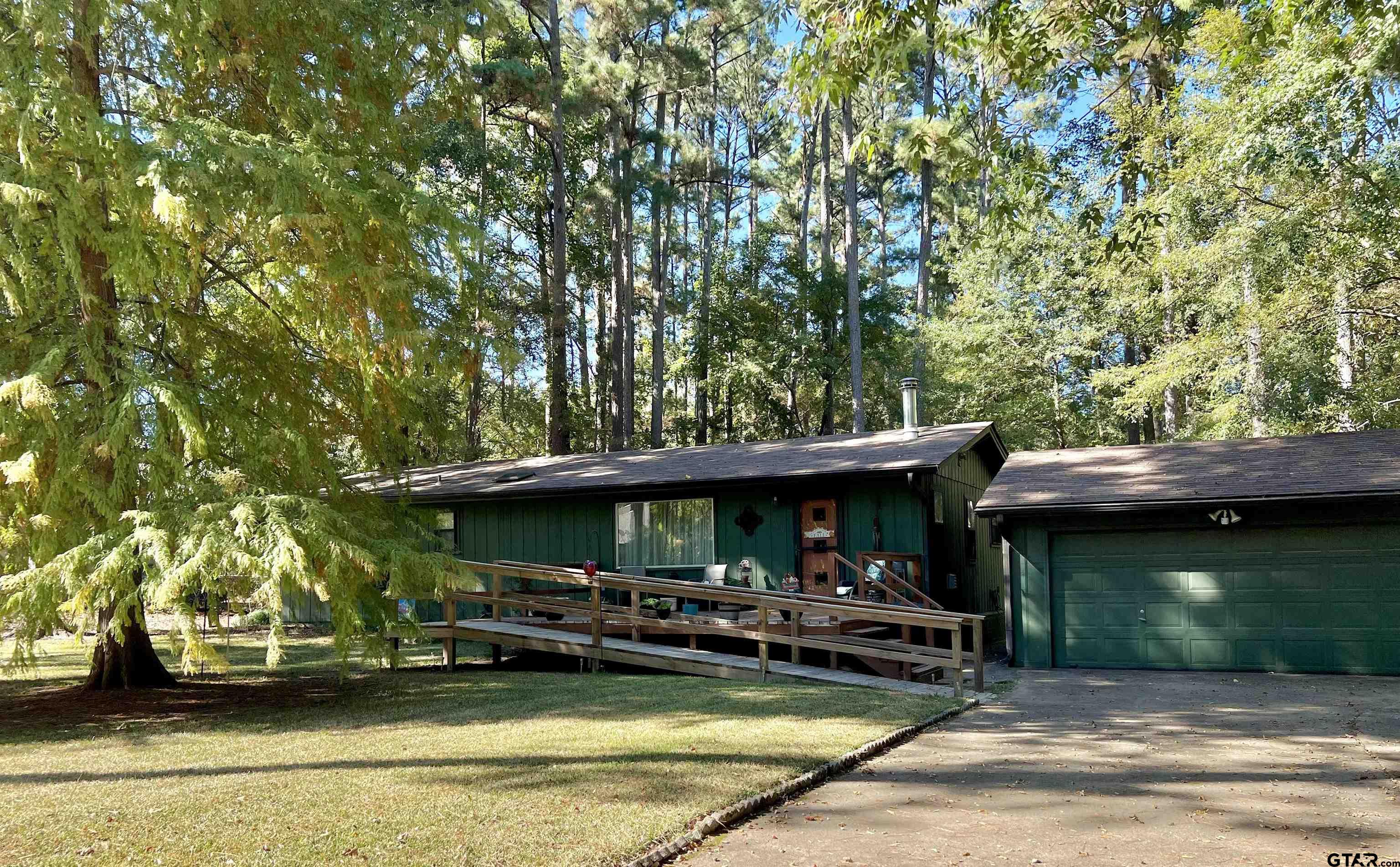 1629 Pineview