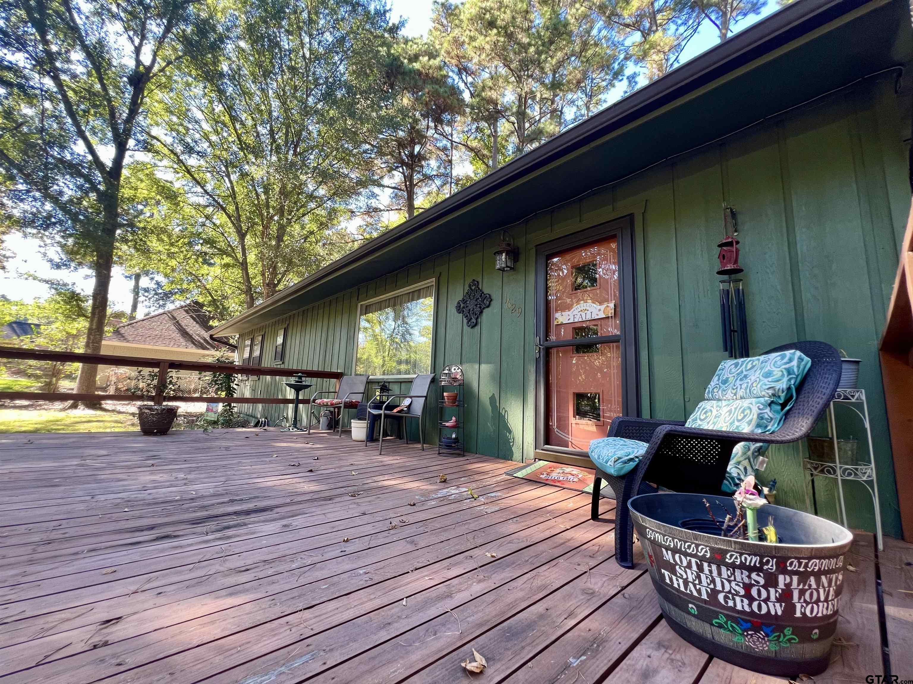 1629 Pineview