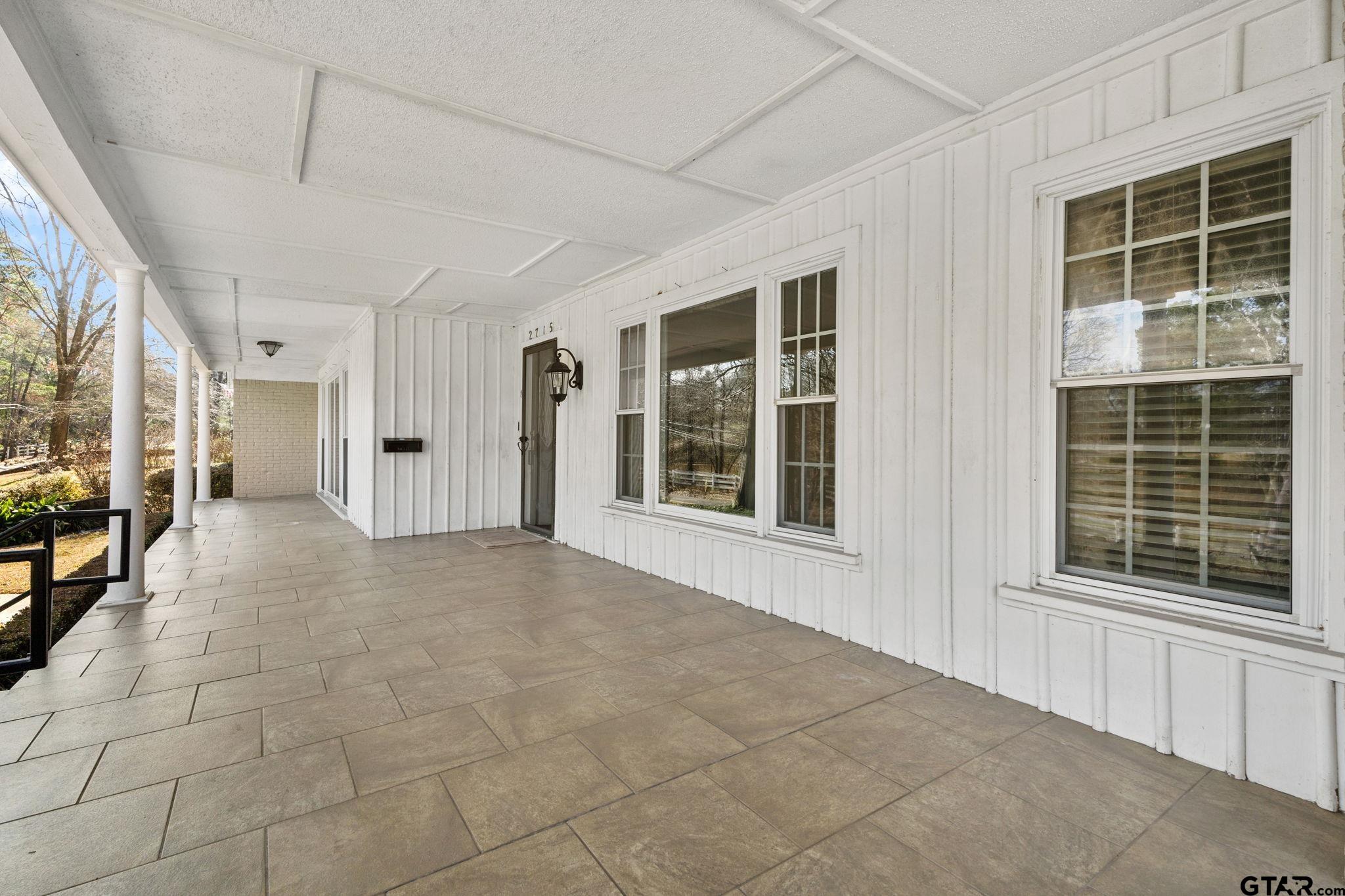 2715 S Robertson Ave.