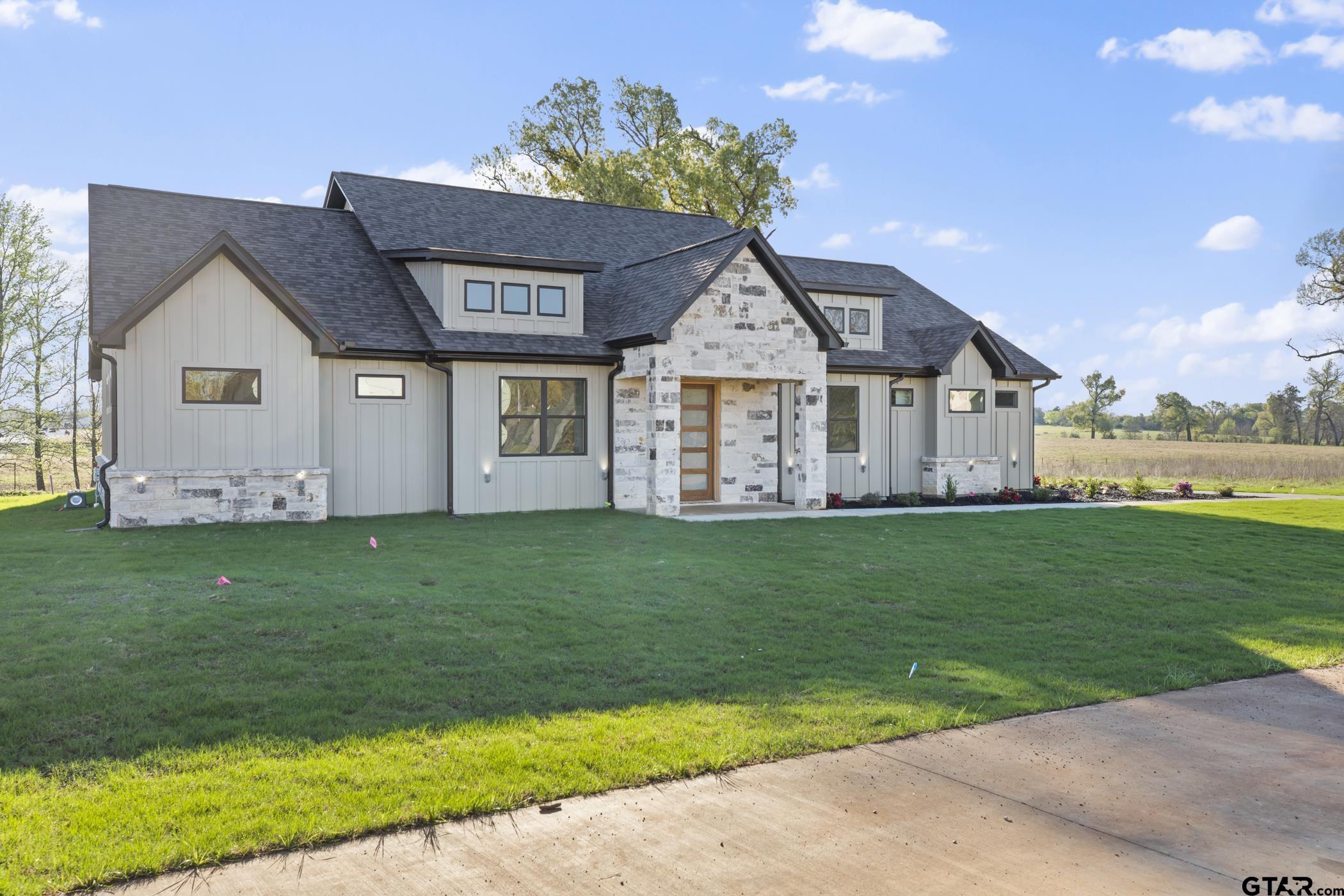 13856 Luka Lane (Lindale ISD)