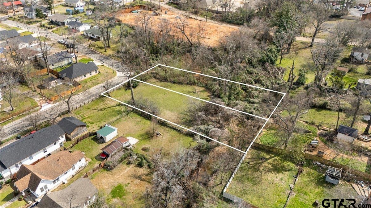 1129 S Saleh Ave (Lot A)