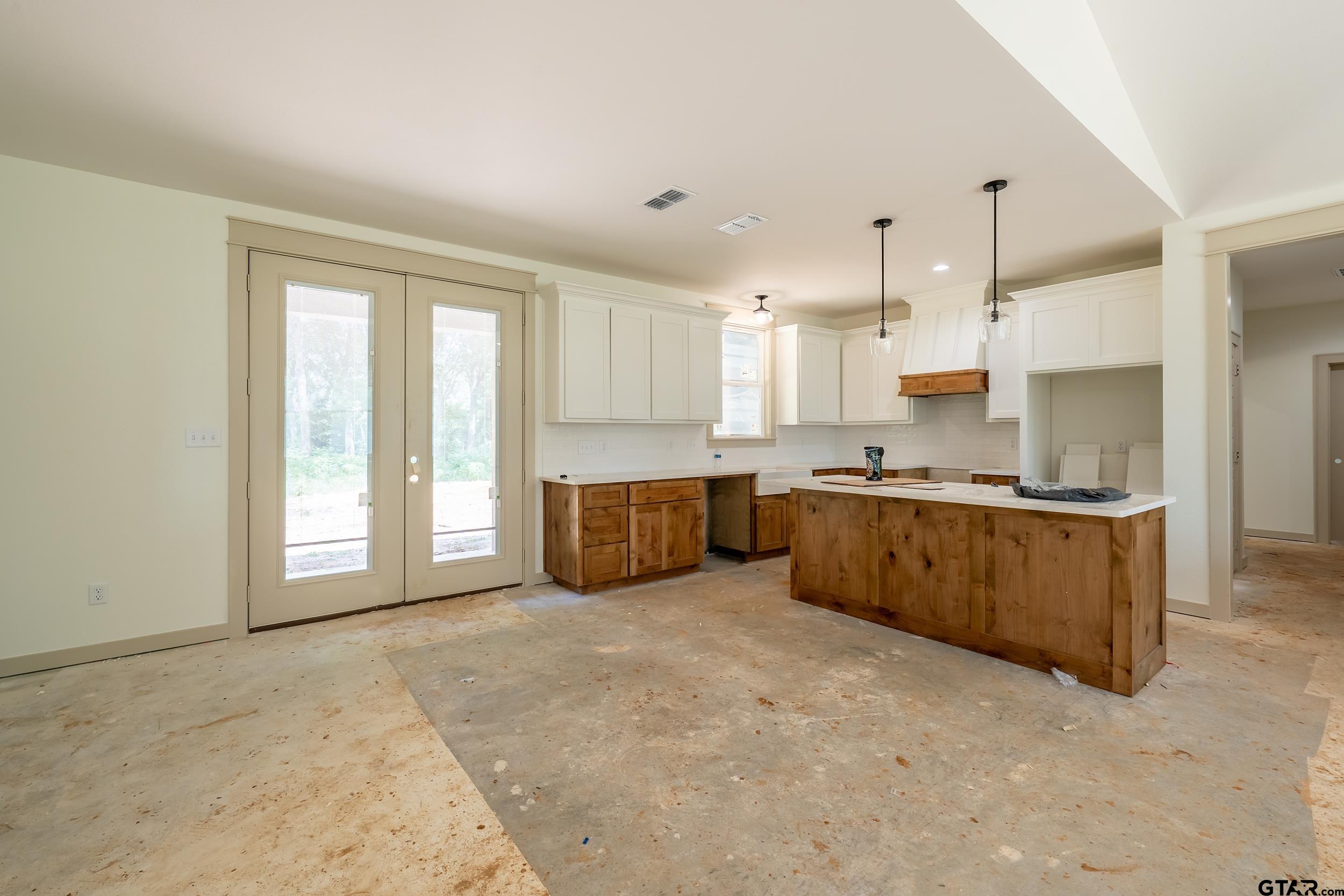 13887 County Road 294