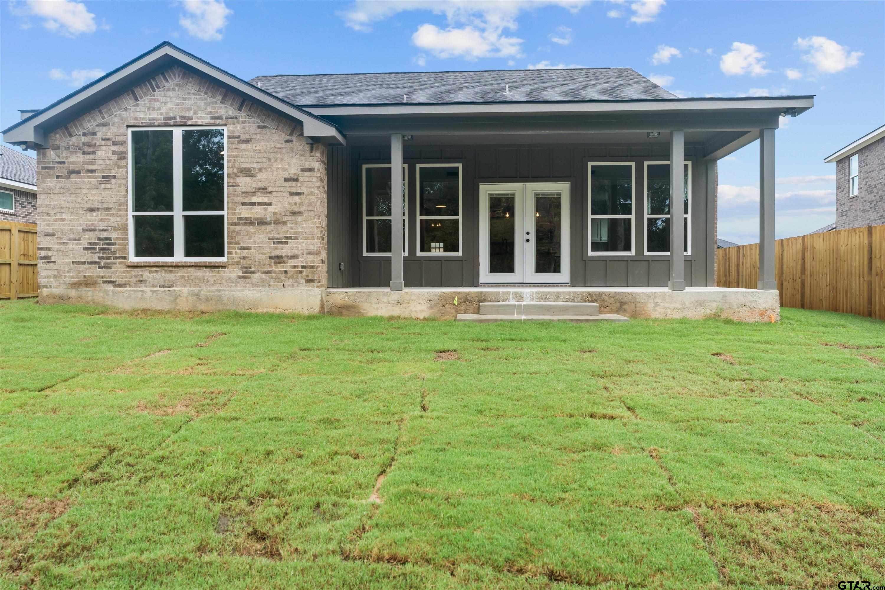 16410 Crossing Circle