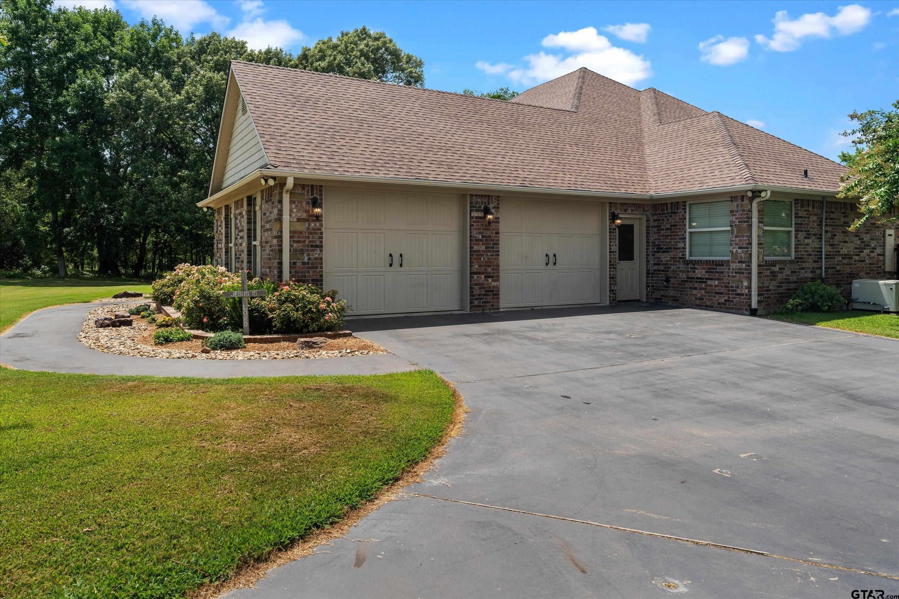 23220 Bridle View Dr