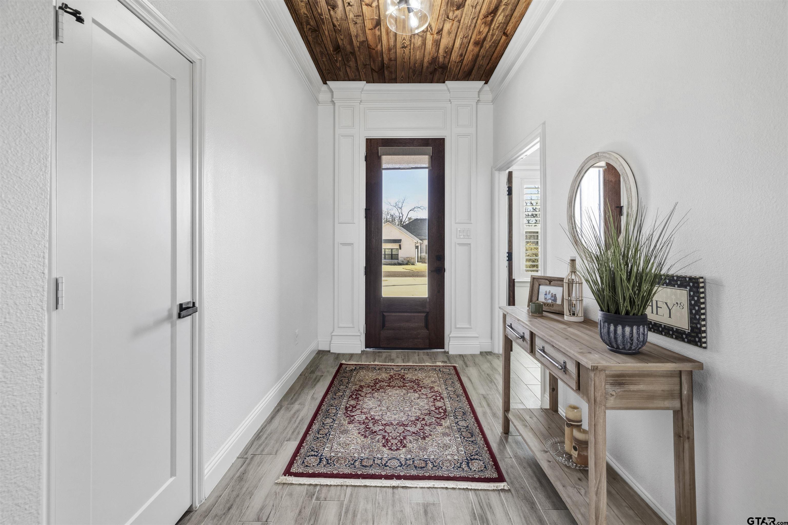 203 Colonial Drive