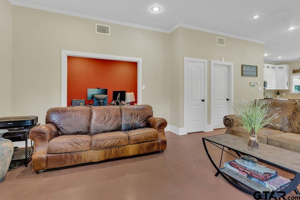 249 Private Road 6936