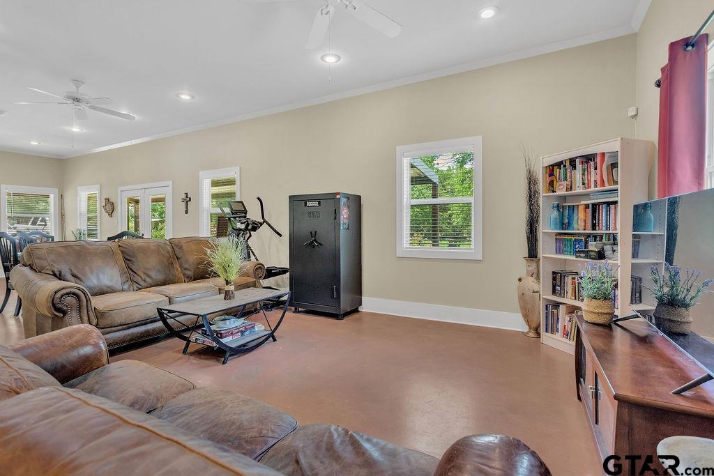 249 Private Road 6936