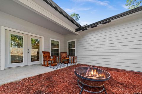 A home in Holly Lake Ranch