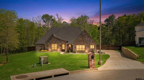 511 Lost Creek Longview TX 75605